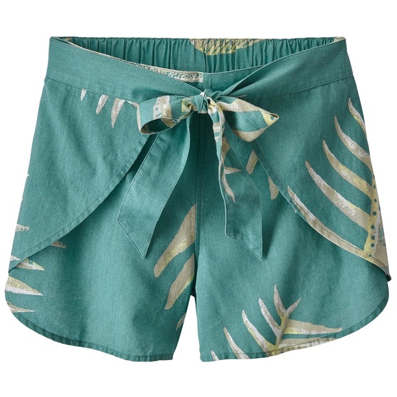 Patagonia Pants - Patagonia Garden Island Shorts Medium